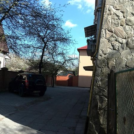 Apartment On Franka Lviv Exteriör bild