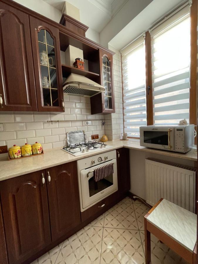 Apartment On Franka Lviv Exteriör bild